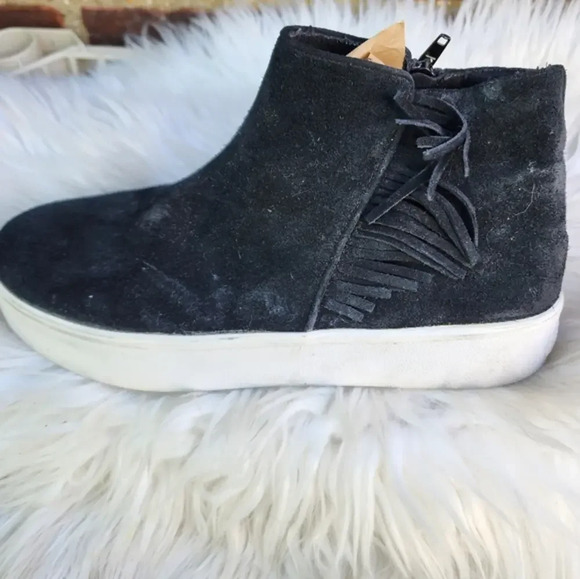 Rebecca Minkoff Suede Fringe‎ Booties 10 - Picture 1 of 13